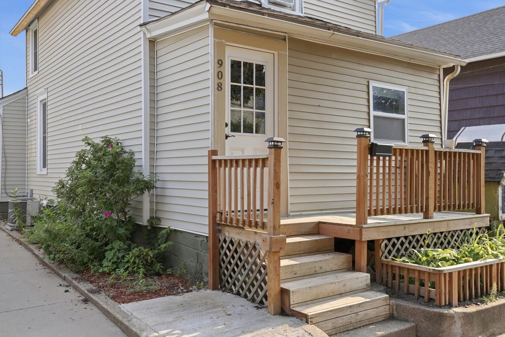908 19th Avenue NE, Minneapolis, MN 55418 — photo 4