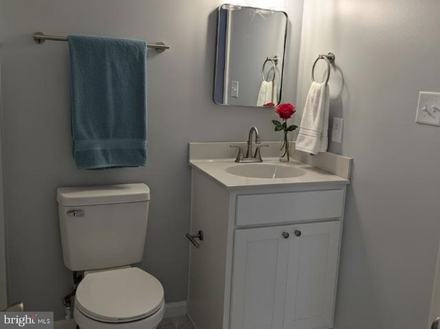 3 WARREN PL, Newark, DE 19702