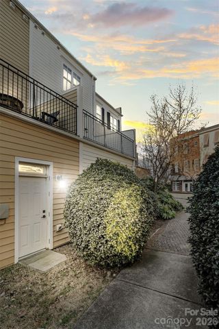 2060 Ayrsley Town Boulevard, Charlotte, NC 28273