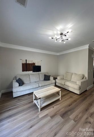 2060 Ayrsley Town Boulevard, Charlotte, NC 28273