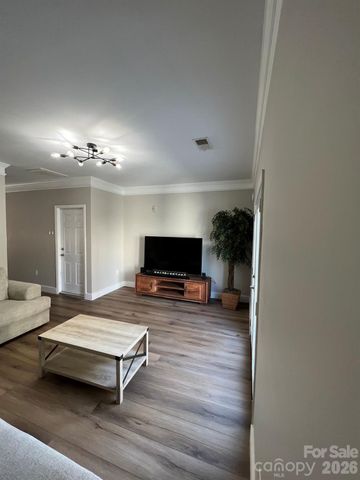 2060 Ayrsley Town Boulevard, Charlotte, NC 28273