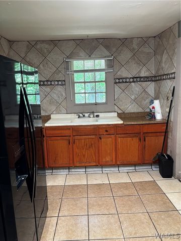 2810 Winters, Tuscaloosa, AL 35405