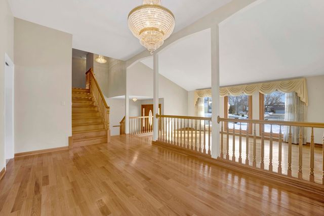 6628 Davis Street, Morton Grove, IL 60053