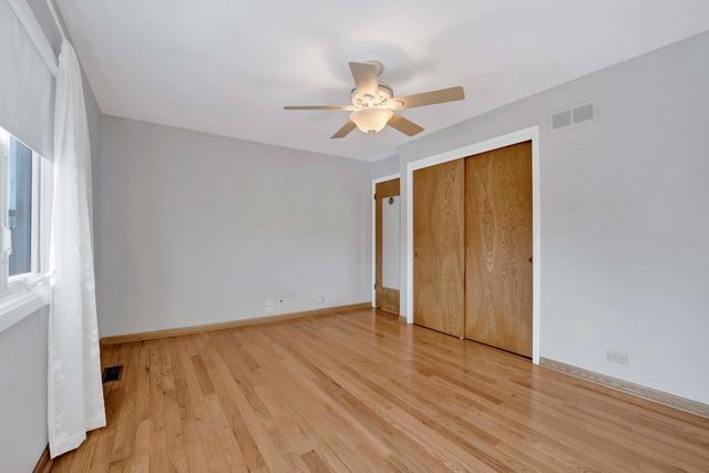 6628 Davis Street, Morton Grove, IL 60053