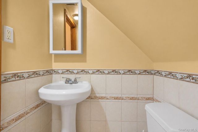 2280 Lyon Avenue, Bronx, NY 10462