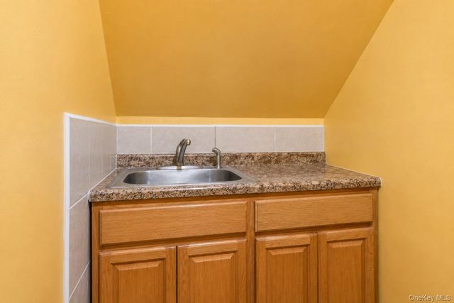 2280 Lyon Avenue, Bronx, NY 10462
