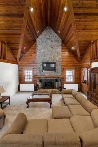 1104 Main Street, Cavendish, VT 05142