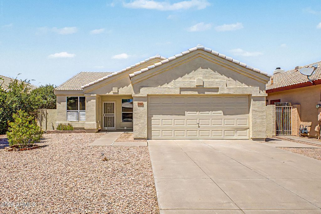 1068 W GLENMERE Drive, Chandler, AZ 85224