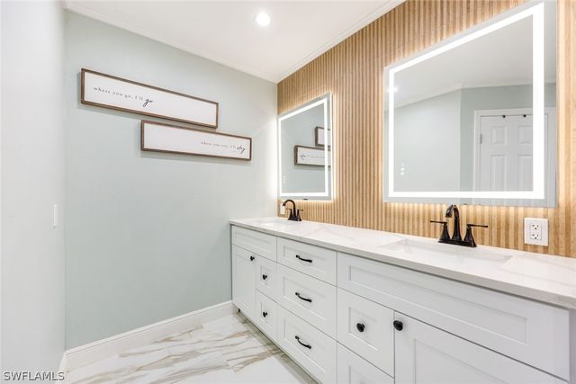 27234 Jolly Roger LN, Bonita Springs, FL 34135