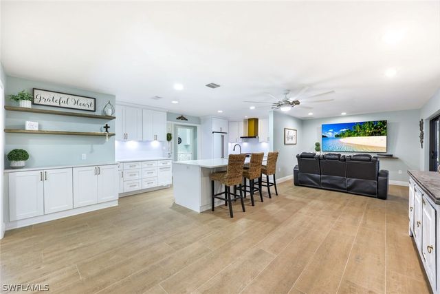 27234 Jolly Roger LN, Bonita Springs, FL 34135