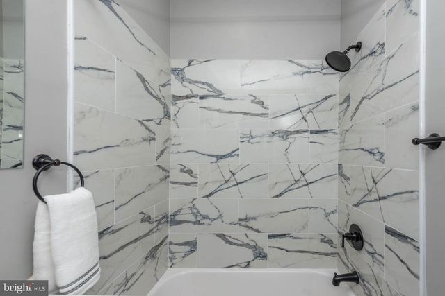 4905 CHALGROVE AVE, Baltimore, MD 21215