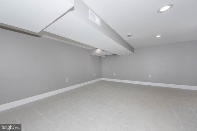 4905 CHALGROVE AVE, Baltimore, MD 21215