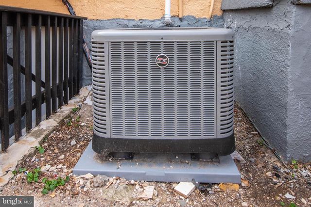 4905 CHALGROVE AVE, Baltimore, MD 21215