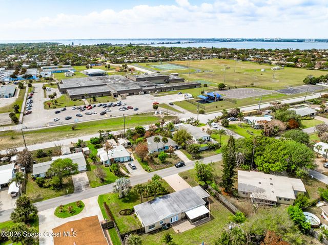 240 Avenida Central, Indialantic, FL 32903