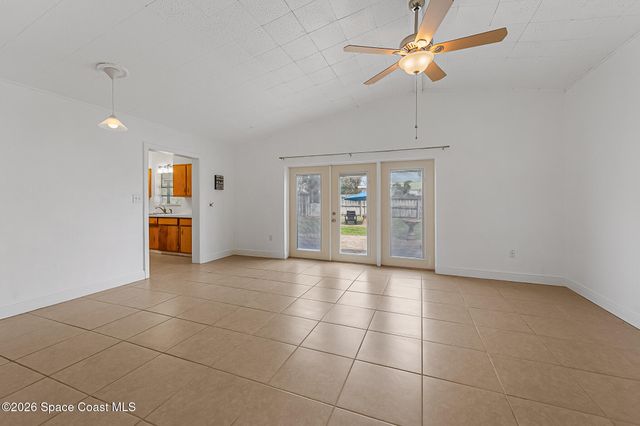 240 Avenida Central, Indialantic, FL 32903