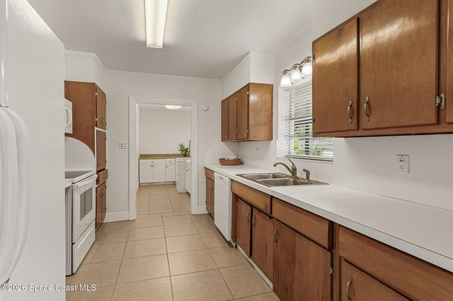 240 Avenida Central, Indialantic, FL 32903