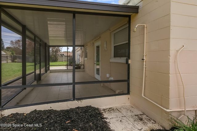 240 Avenida Central, Indialantic, FL 32903