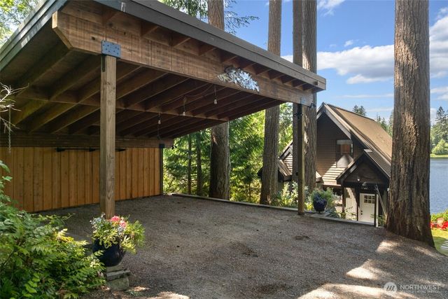 8530 E Lake Cochran Road, Monroe, WA 98272