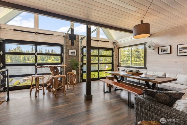 8530 E Lake Cochran Road, Monroe, WA 98272