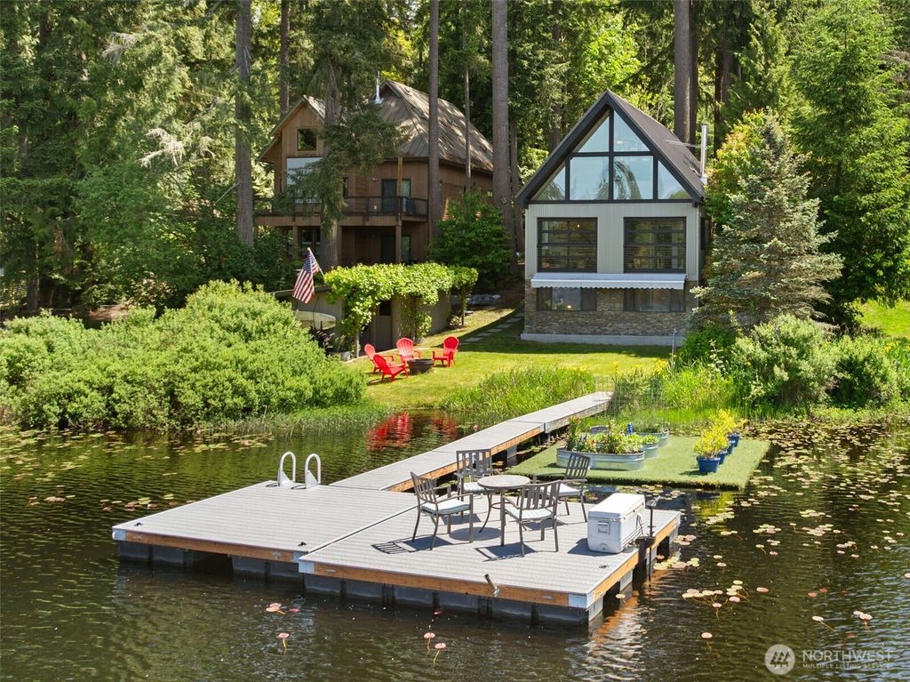 8530 E Lake Cochran Road, Monroe, WA 98272