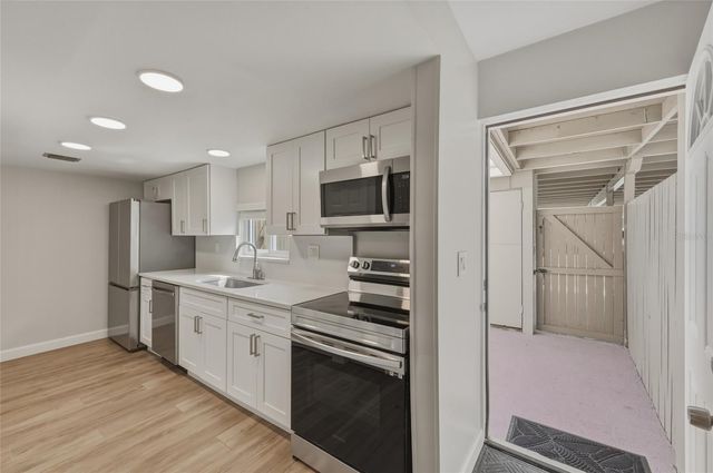 7912 CEDAR DRIVE 7912, Temple Terrace, FL 33637