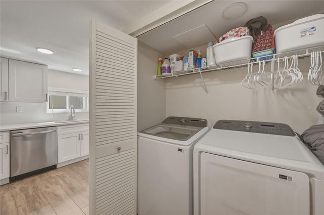 7912 CEDAR DRIVE 7912, Temple Terrace, FL 33637