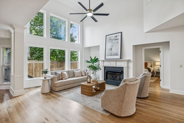 1113B Biltmore Dr, Nashville, TN 37204