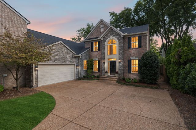 1113B Biltmore Dr, Nashville, TN 37204