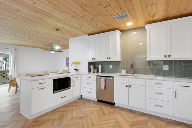 8390 LITTLE GASPARILLA ISLAND, Placida, FL 33946