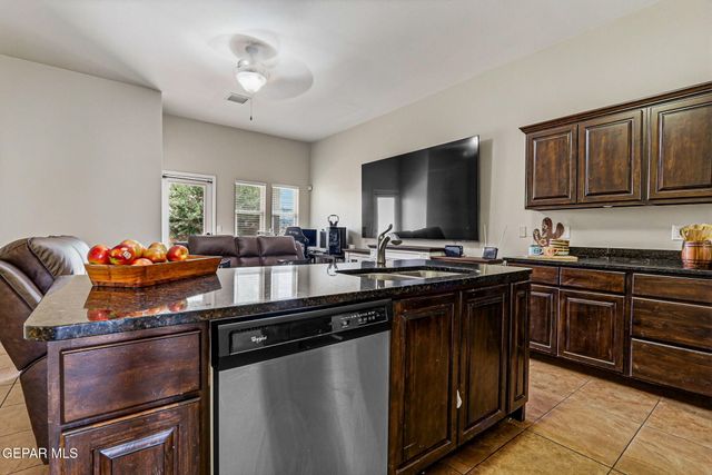 5417 ROBERTO AVALOS Court, El Paso, TX 79934