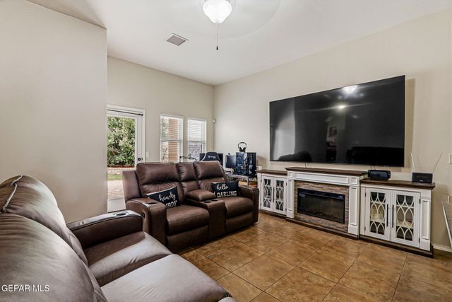 5417 ROBERTO AVALOS Court, El Paso, TX 79934