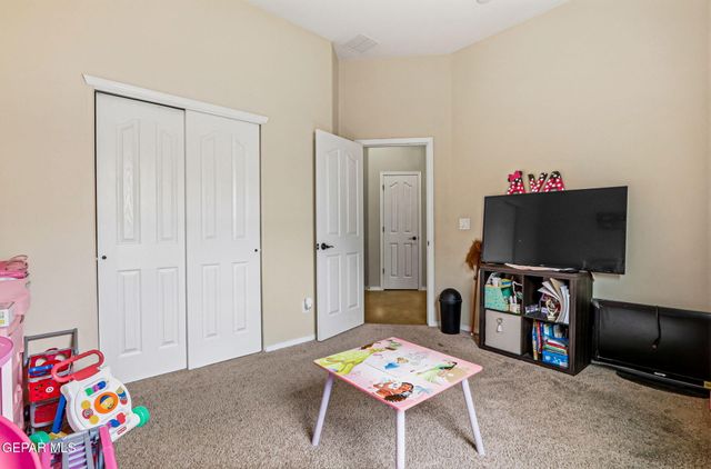 5417 ROBERTO AVALOS Court, El Paso, TX 79934