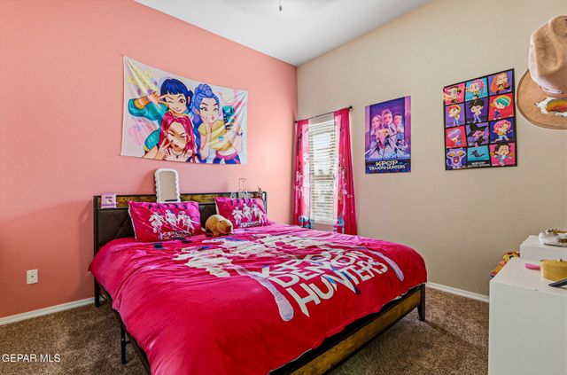5417 ROBERTO AVALOS Court, El Paso, TX 79934