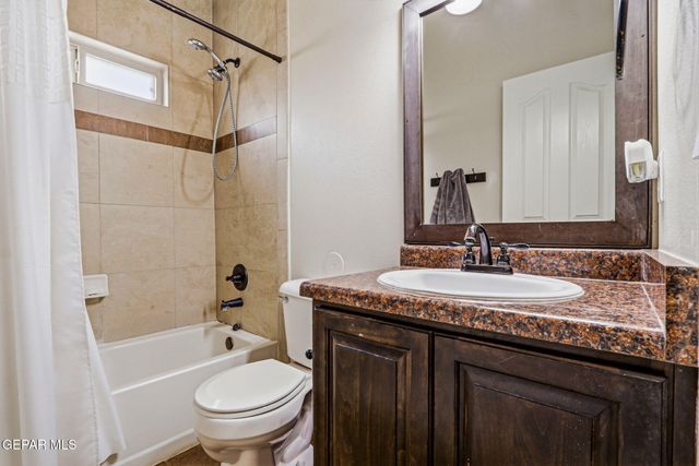 5417 ROBERTO AVALOS Court, El Paso, TX 79934