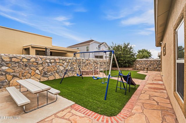 5417 ROBERTO AVALOS Court, El Paso, TX 79934