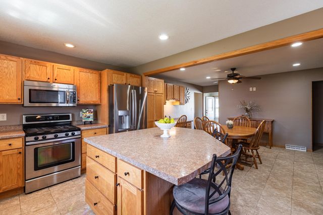 1367 County 25, La Crescent, MN 55947