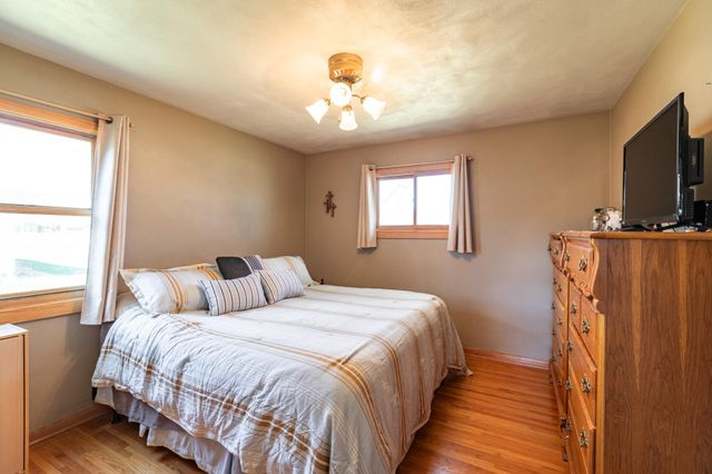 1367 County 25, La Crescent, MN 55947