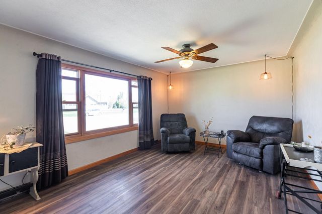 1367 County 25, La Crescent, MN 55947