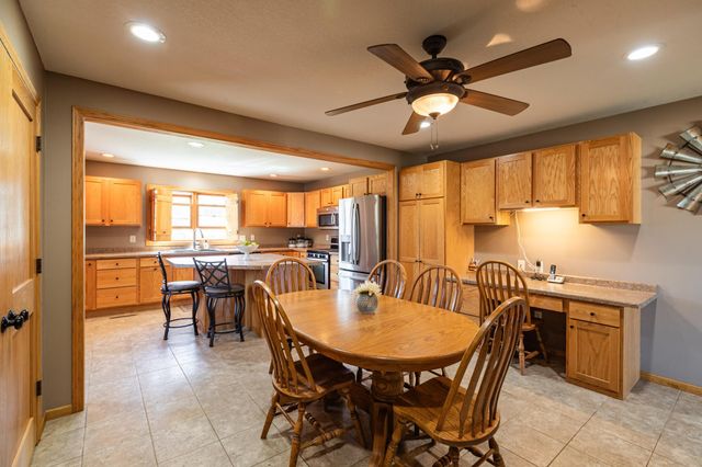 1367 County 25, La Crescent, MN 55947