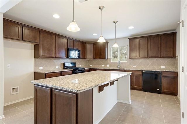 201 Paint Creek LN, Georgetown, TX 78633