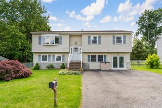 67 Keats Drive, New Windsor, NY 12553