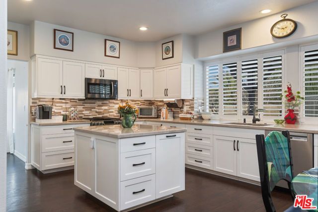 41030 Indigo Way, Palmdale, CA 93551