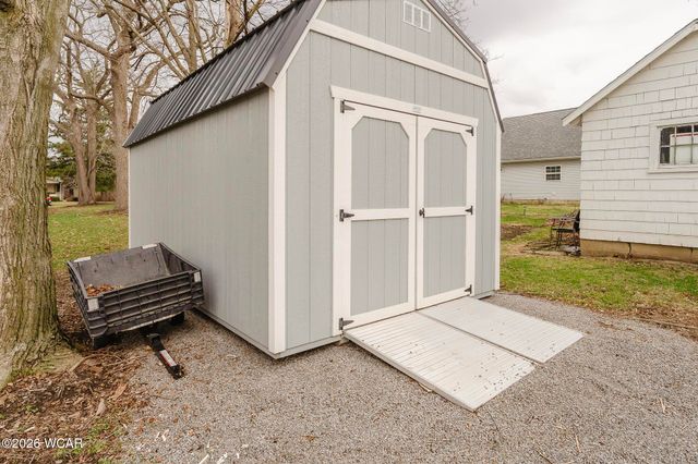 151 S Lawn Avenue, Bluffton, OH 45817