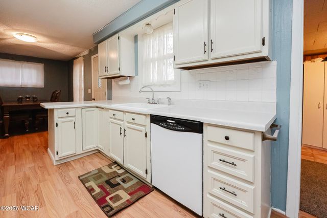 151 S Lawn Avenue, Bluffton, OH 45817