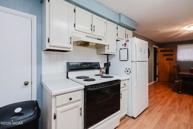 151 S Lawn Avenue, Bluffton, OH 45817