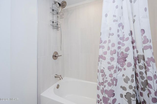 151 S Lawn Avenue, Bluffton, OH 45817