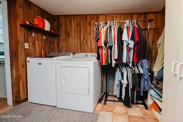 151 S Lawn Avenue, Bluffton, OH 45817