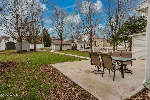 151 S Lawn Avenue, Bluffton, OH 45817