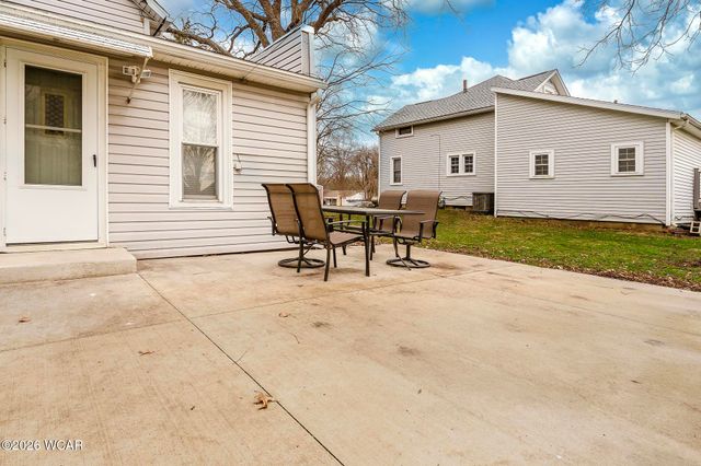 151 S Lawn Avenue, Bluffton, OH 45817