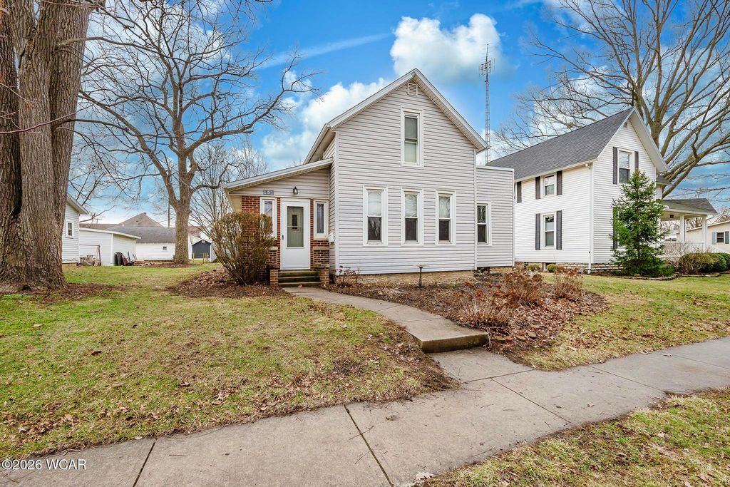 151 S Lawn Avenue, Bluffton, OH 45817